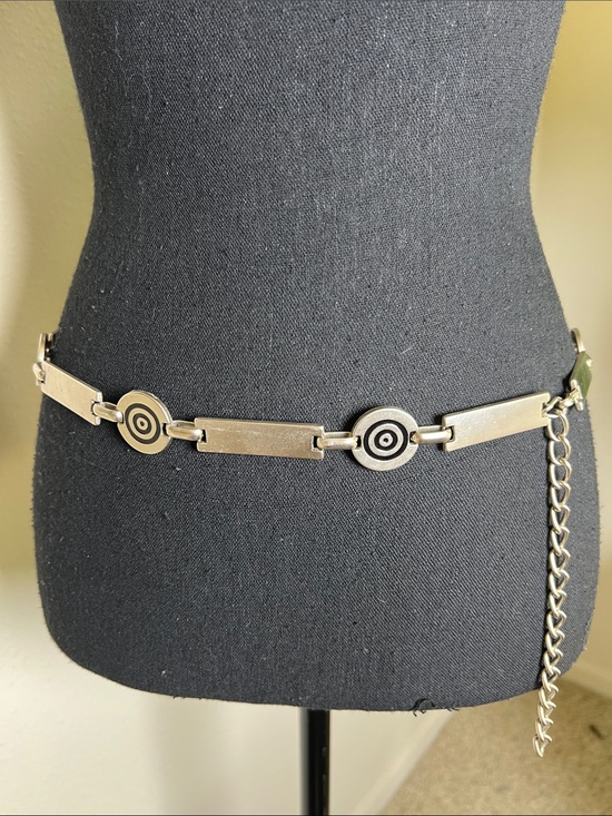 ESCADA Women’s Matted Silver Tone Contempo Bar Target Chain Link Belt main image 13
